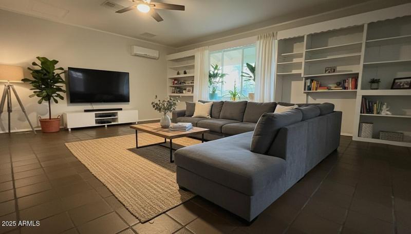 Bonus room / studio