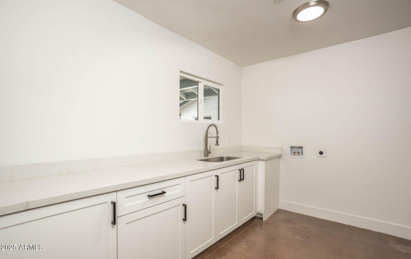 4729 Laundry room