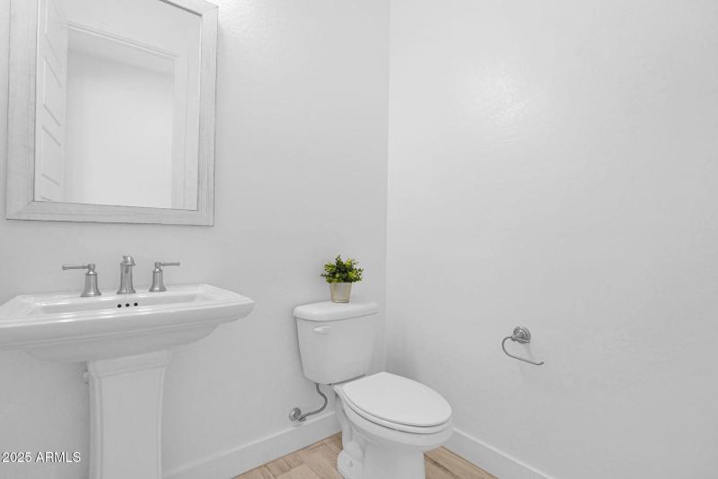 5641 Sayan - 28Powder Bathroom