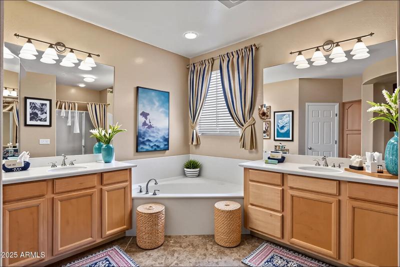 collov-ai_20251009233635_0wpgjl