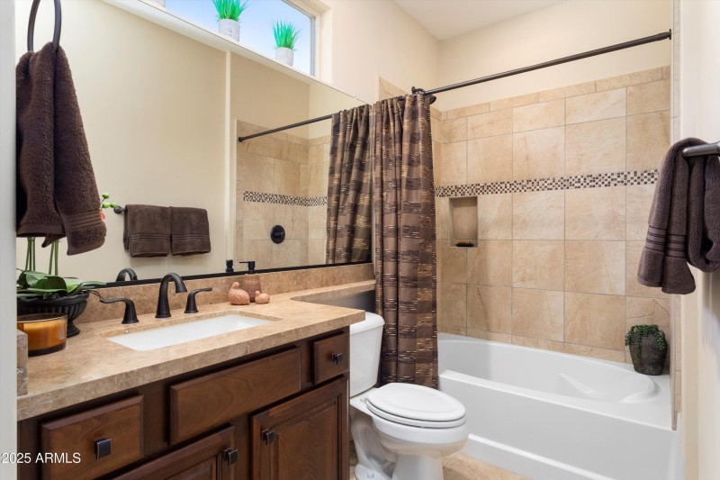 Guest Ensuite Bathroom