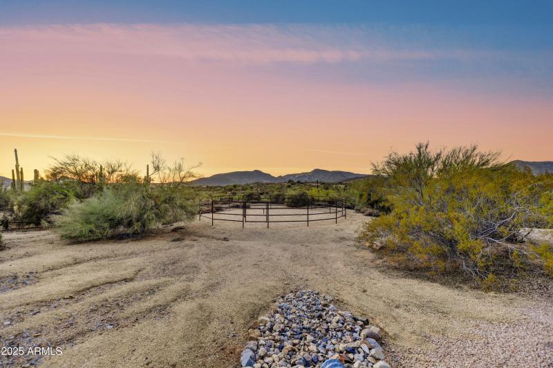 035_Horse Property III