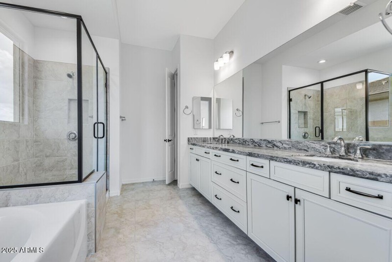 17837 W PASADENA - Ready Now!