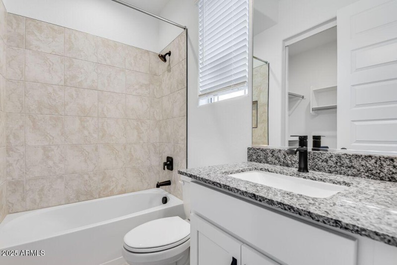 17819 W PASADENA - Ready Now!