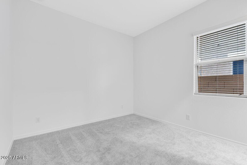 17819 W PASADENA - Ready Now!