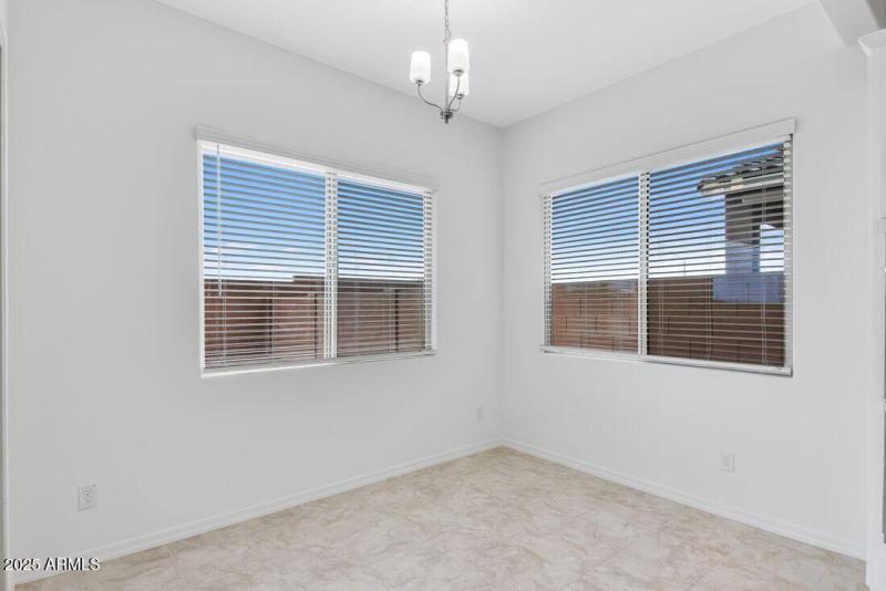 17819 W PASADENA - Ready Now!