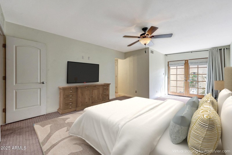 17600128653_masterbdroom