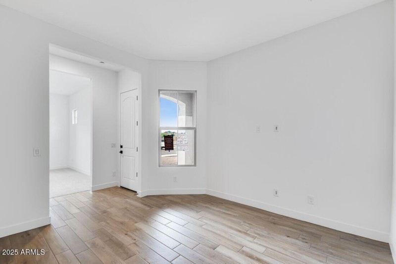 17807 W PASADENA Avenue - Ready Now!