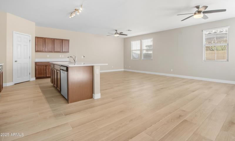 Great room_Kitchen-7