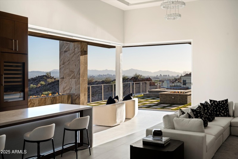 016_Great Room Views