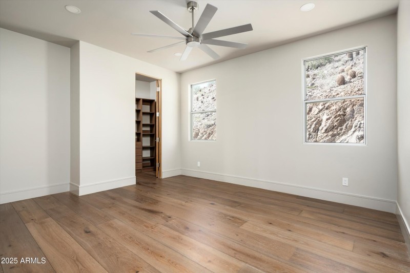 050_0566800 N 39th Pl55