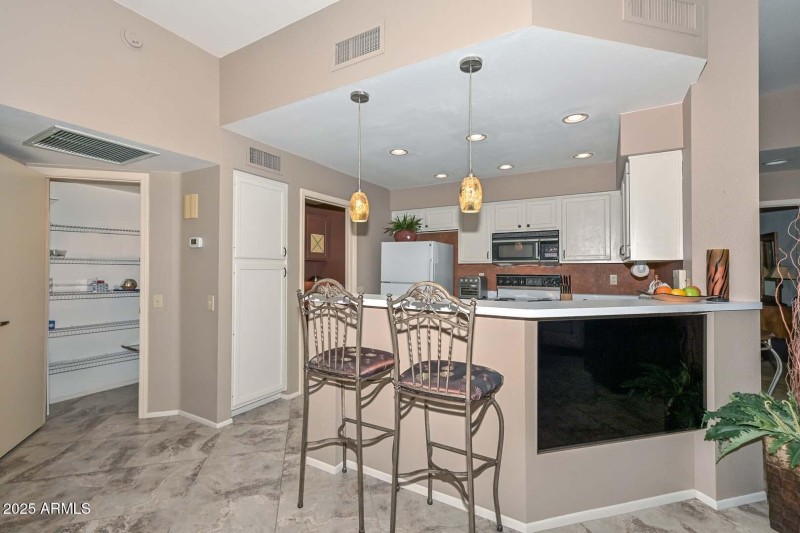 Kitchen-Walk in Pantry