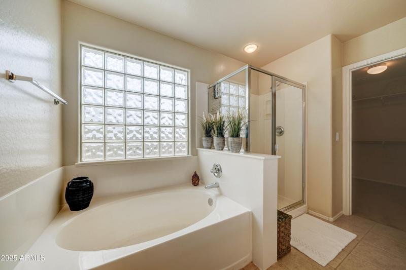 29293 N Yellow Bee-34