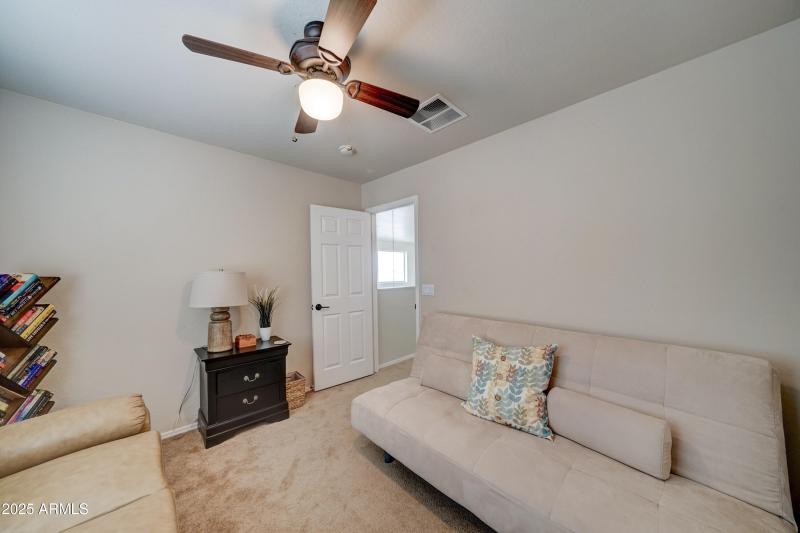 29293 N Yellow Bee-28