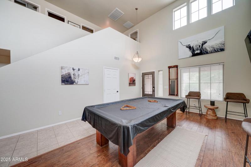 29293 N Yellow Bee-6