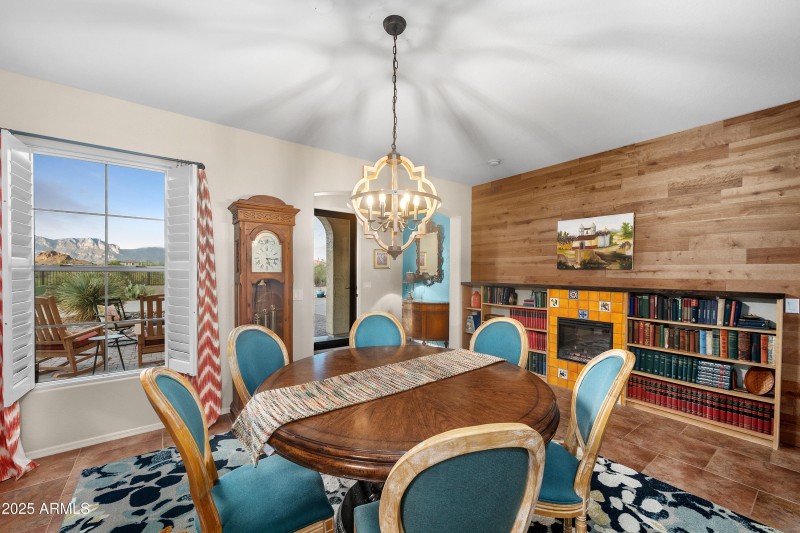 18019-La-Posada-Court-15