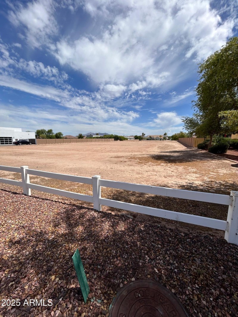 PHOTO-2025-10-10-11-39-16 3