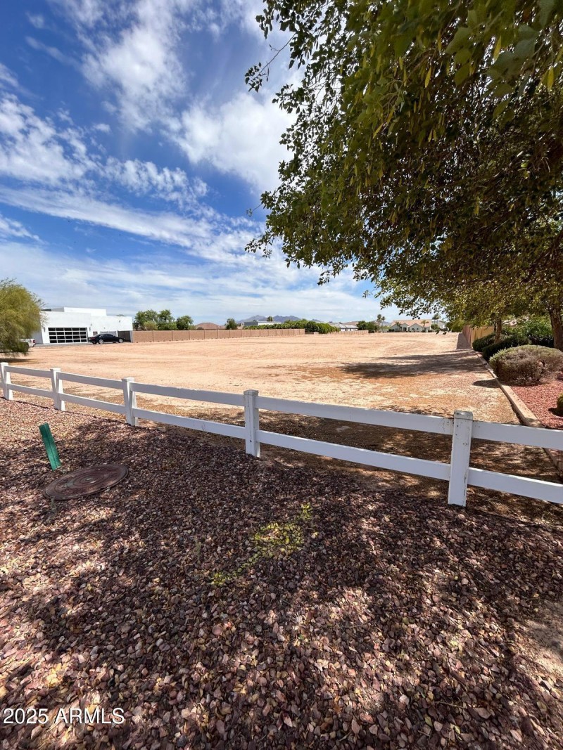 PHOTO-2025-10-10-11-39-16 5