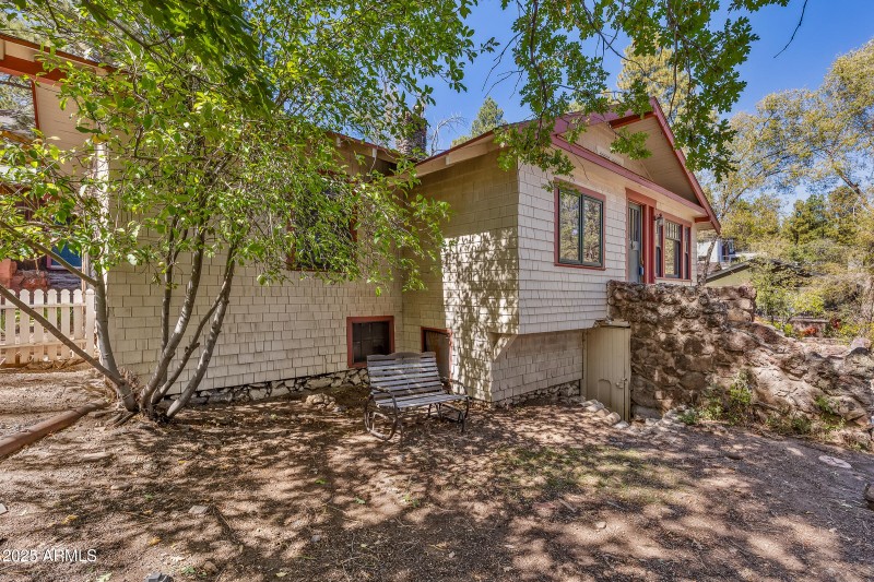 Front Yard - 203
