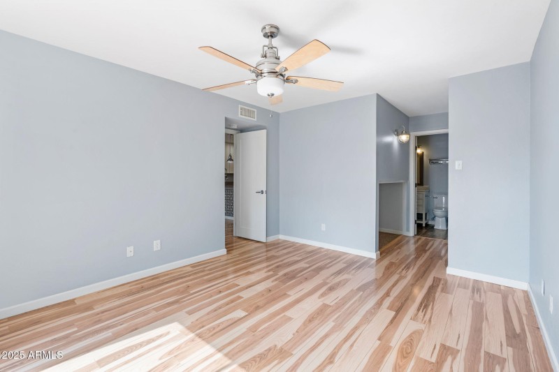 14-web-or-mls-1717-e-union-hills-dr-1044