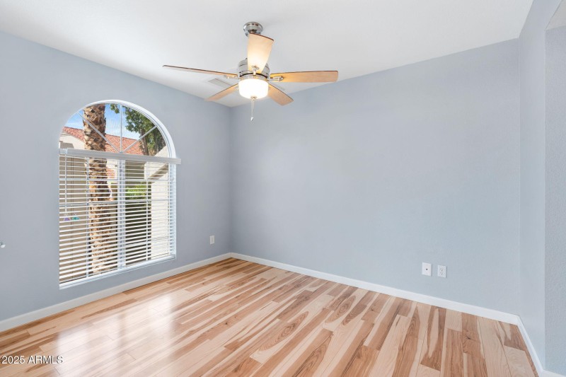 24-web-or-mls-1717-e-union-hills-dr-1044