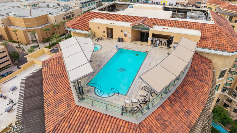 06 - Camelback Drone