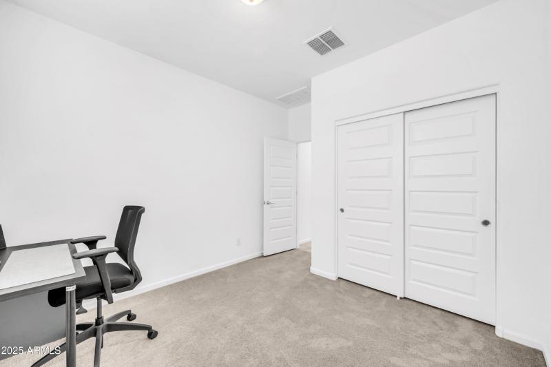 2340 W La Salle St-22