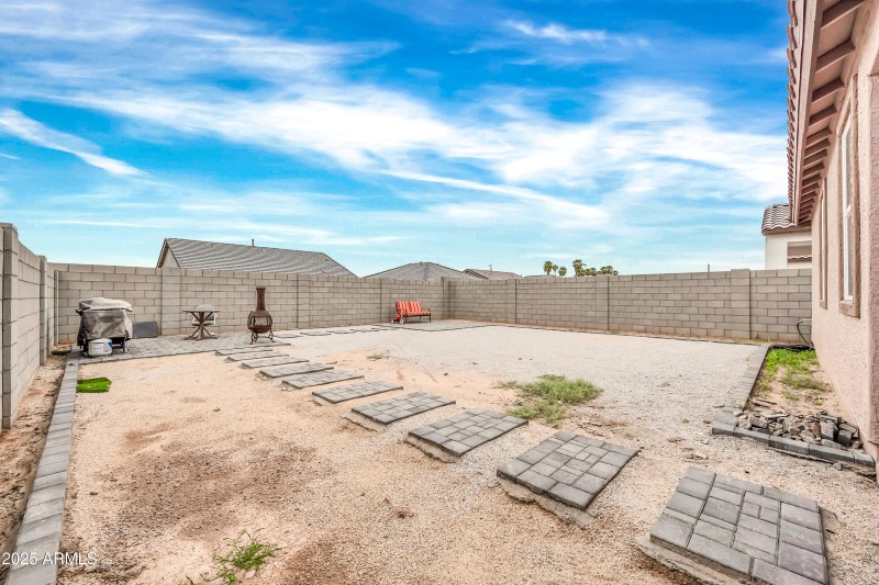 2340 W La Salle St-32