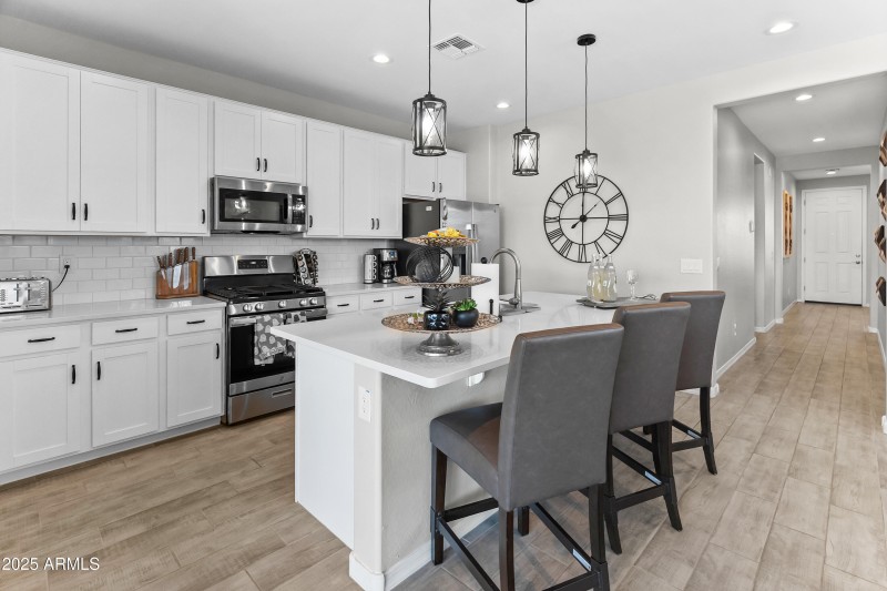 17745 W Running Deer Trl-20