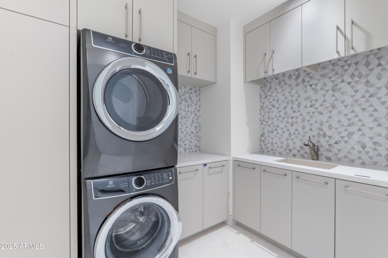 052_Laundry