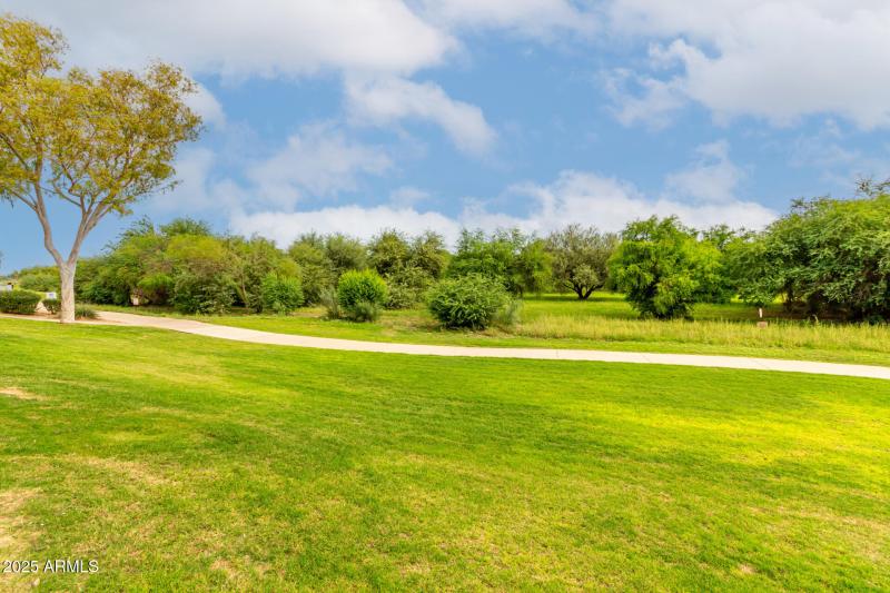 40 steps from your front door