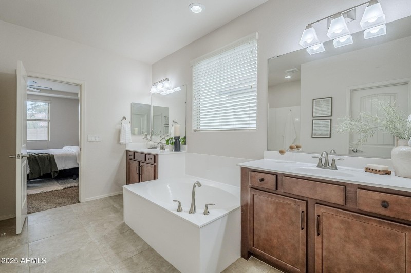 32-web-or-mls-Ian-32