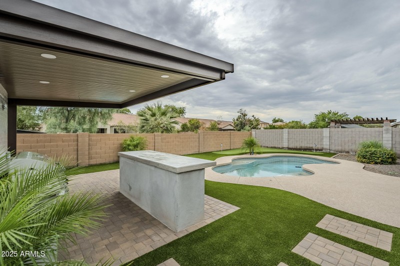 53-web-or-mls-Ian-53