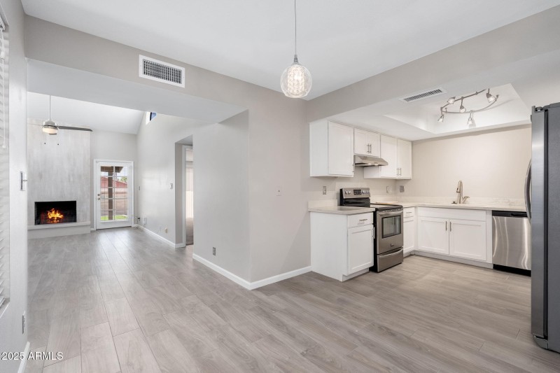 9411 E Jenan Dr, 10-08-2025 - 06