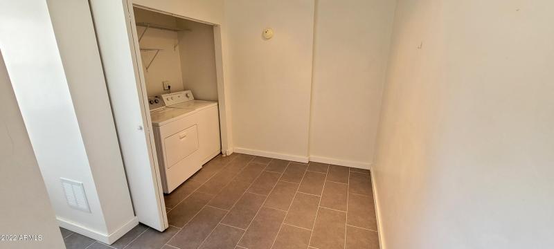 Montecito Luandry Room