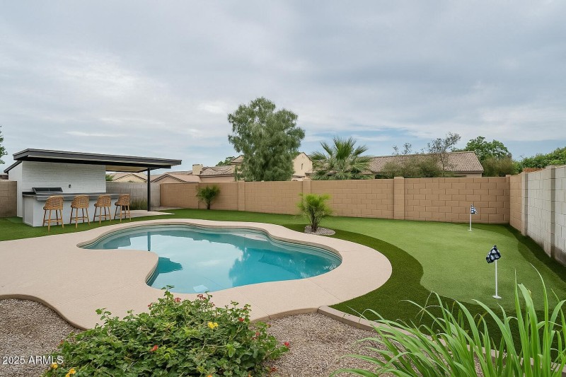 ChatGPT Image Oct 10, 2025, 02_52_21 PM