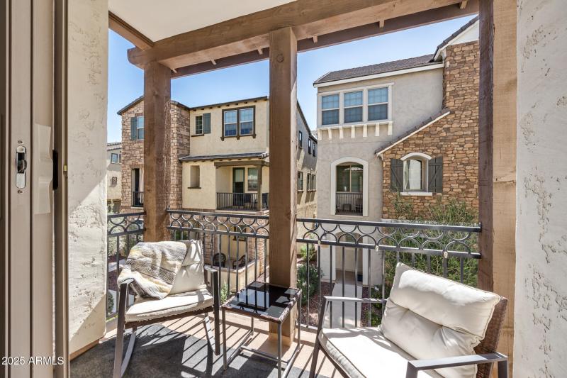 2nd Floor Covered Patio