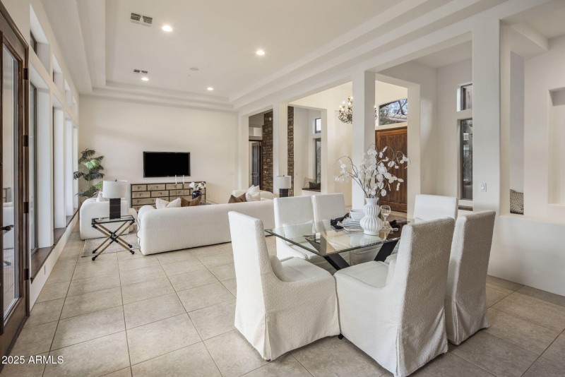 19-web-or-mls-D46A3277