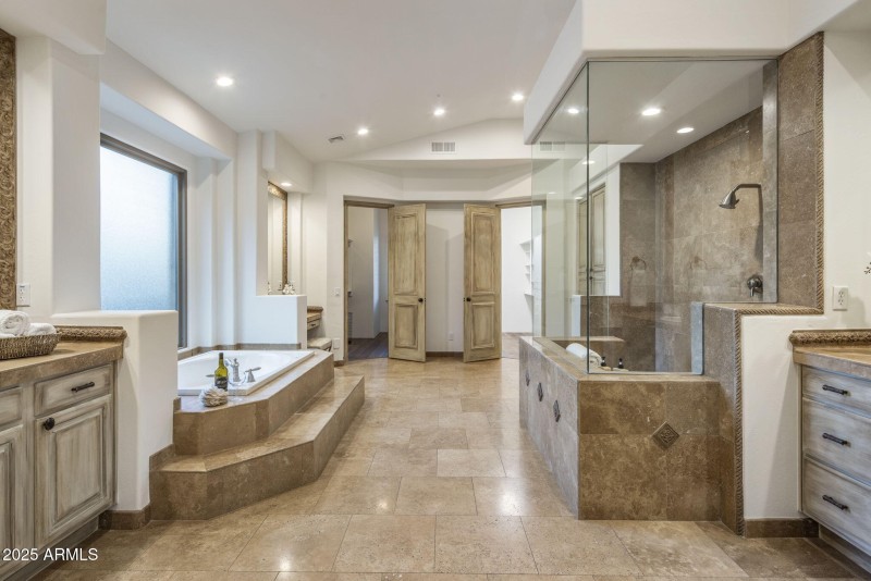 35-web-or-mls-D46A3343