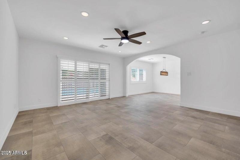 20250728205129497527000000-o