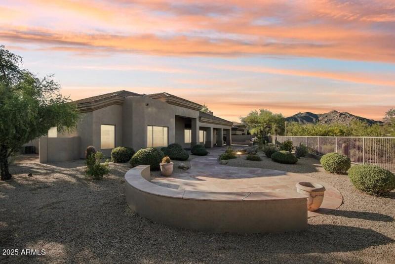 Large Backyard W Mountain Views