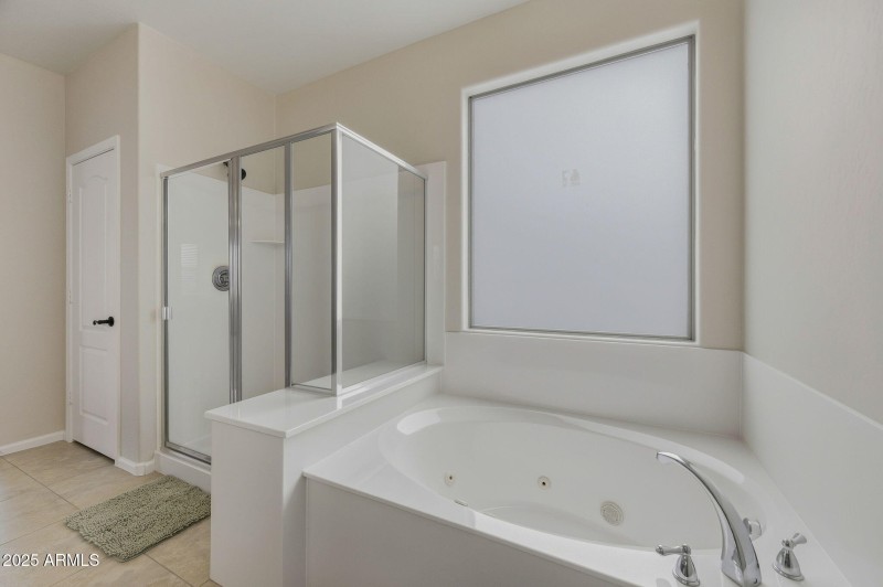 46-web-or-mls-40914 W Hopper Drive-46