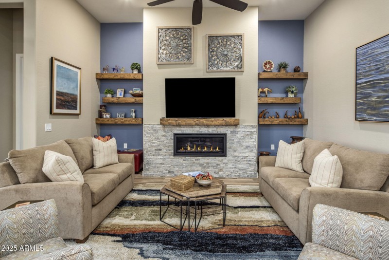 64-web-or-mls-D46A2195