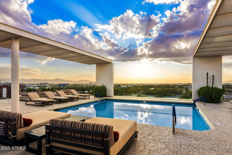 023__208 W Portland St UNIT360