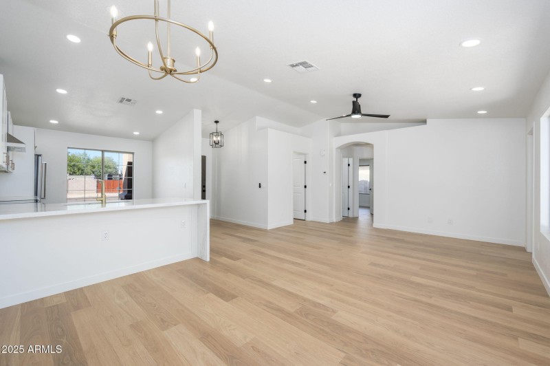 living room / kitchen alt 1