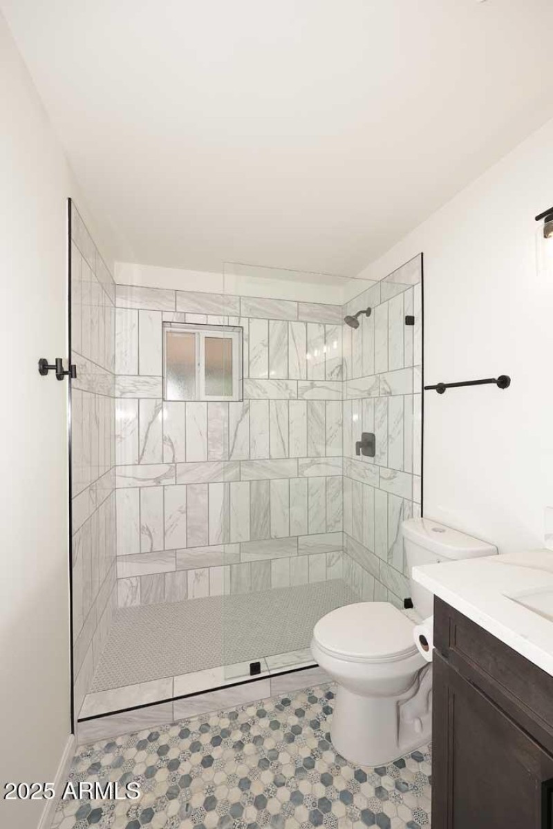 Hall Bath-Shower