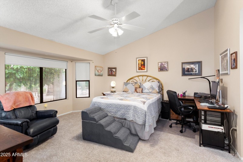 PRIMARY BEDROOM WITH SITTING AREA