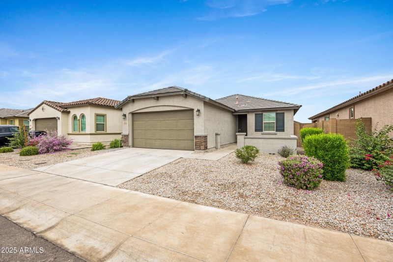 2532 W Hidalgo Ave-3