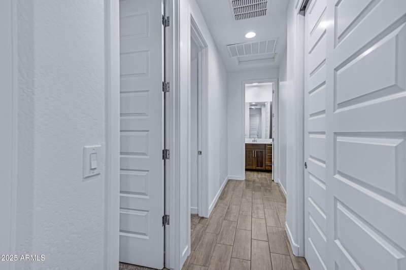 2532 W Hidalgo Ave-22