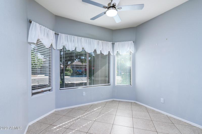 44016 W Pioneer-2792